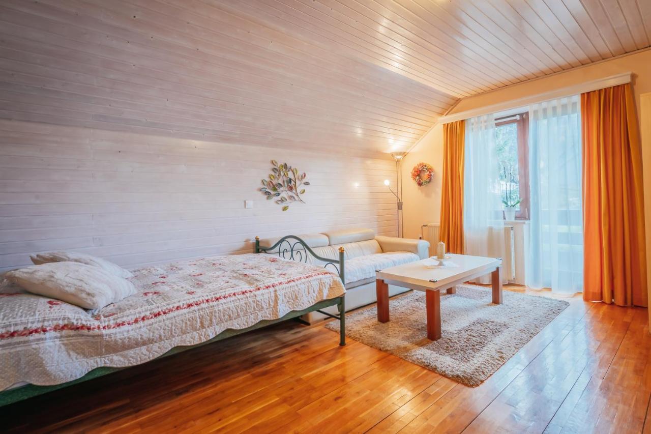 Apartma Borovc Мойстрана Екстер'єр фото
